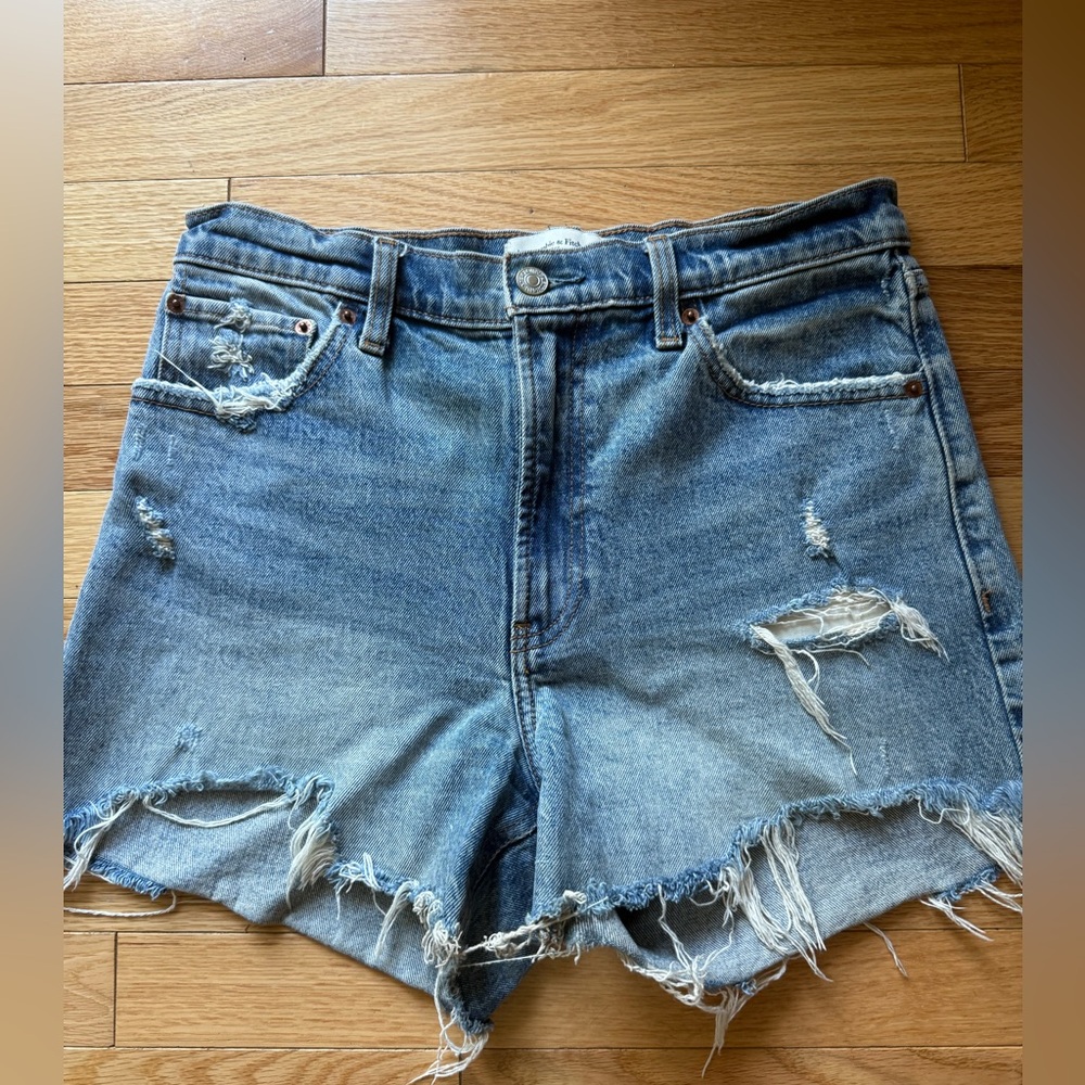 Abercrombie Jean Short Size 6